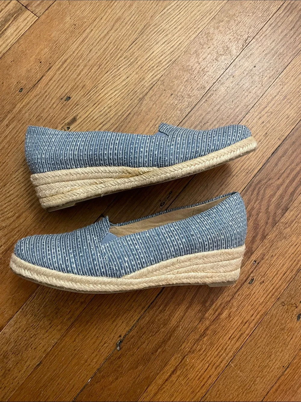 Life Stride Blue Espadrille Slip-Ons size 6.5 Wide